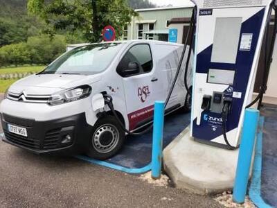 CARGADORES PARA COCHES Y RUIDO ELÉCTRICO CARGADORES PARA COCHES Y RUIDO ELÉCTRICO